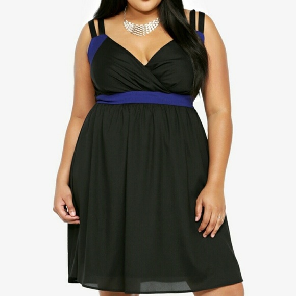 torrid Dresses & Skirts - Torrid Women’s ColorBlock Retro Swing Dress 16